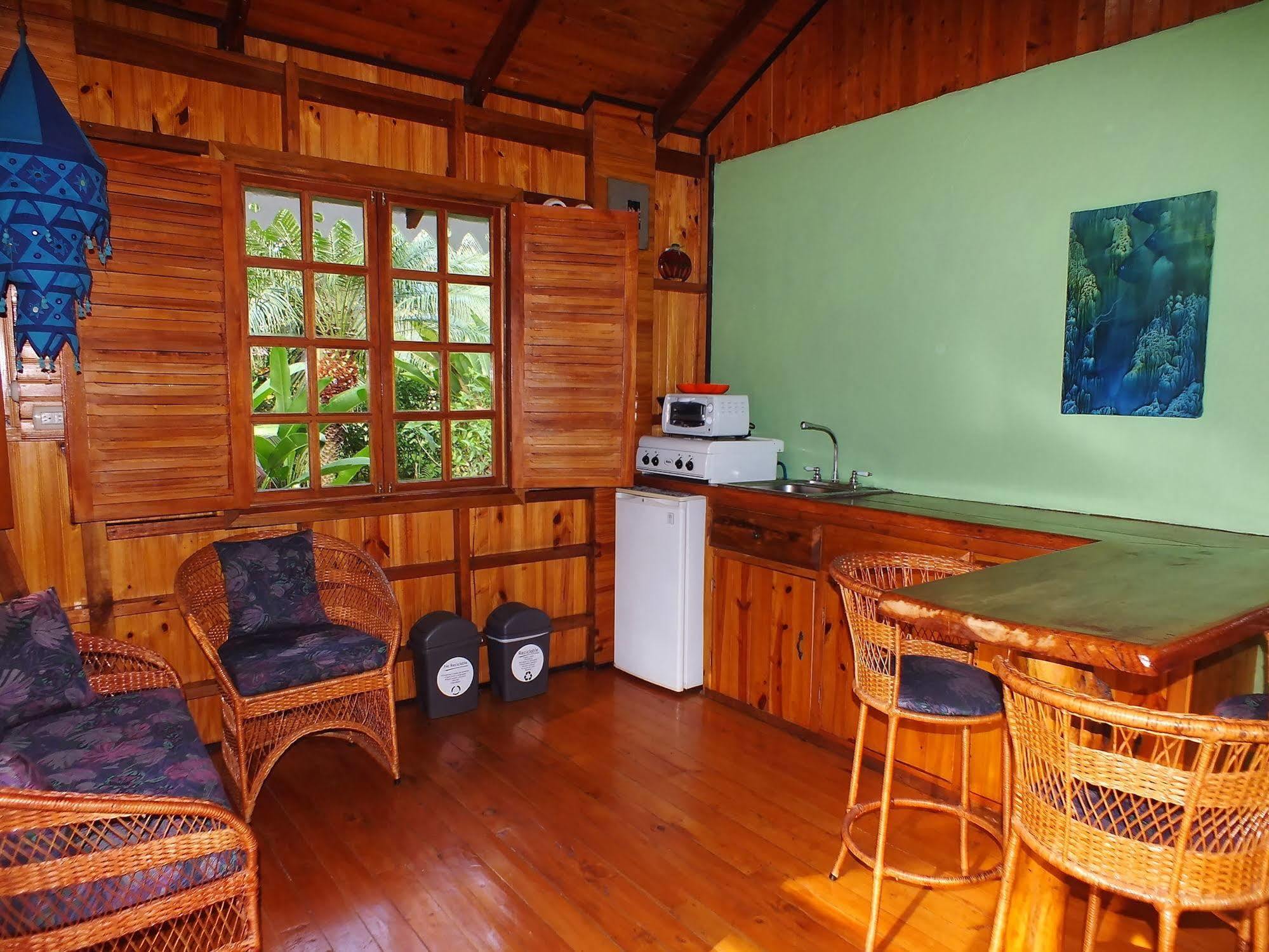 Ciudad Perdida EcoLodge Cahuita Exterior foto